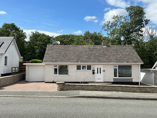 80 Breeze Hill photo 1