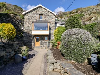 Ty'n-Y-Ffynnon Cottage photo 1