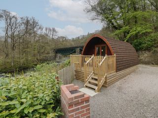 Pod No 28 photo 1