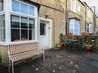 Hallam's Yard photo 1