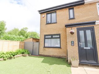 3 Thrimby Court photo 1