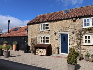 A Stones Throw photo 1