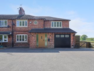 Dolly's House photo 1