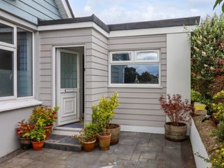 Brixham Breeze Cabin photo 1