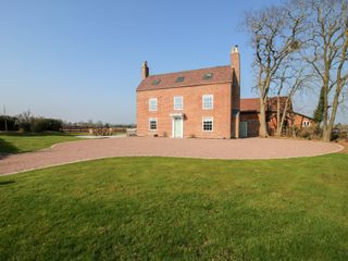 Daniels Farmhouse photo 1