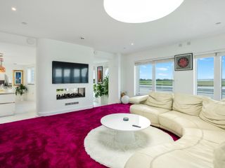 The Penthouse - Marine House photo 1