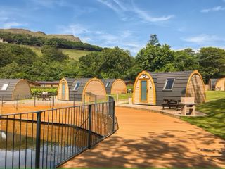 Lakeside Pods - pets welcome