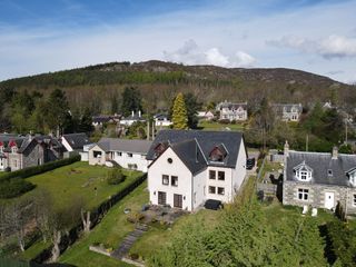 Old Distillery Lodge photo 1