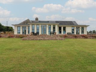 Lower Lodge photo 1