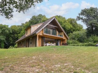 Lakeside Lodge photo 1