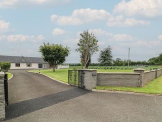 Clarmes House photo 1
