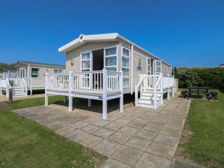 Hopton Holiday Village - Holiday Accommodation 632