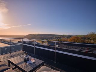 Epic Spa (Roof Terrace) (Pet)