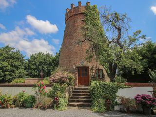 Hadley Park Windmill photo 1
