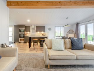 Sonnet 2 Spa Roof Terrace (Pet)