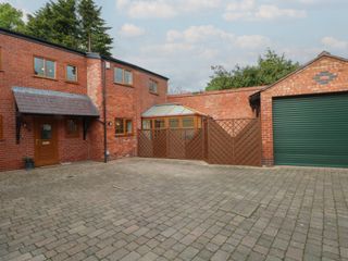 1 The Stables photo 1