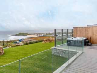 Hidden 19- Coastal Hot Tub