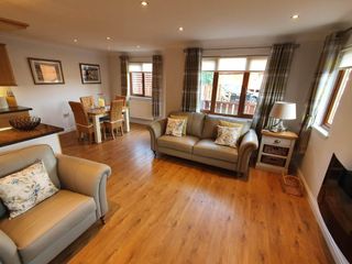 Stunning 2 Bedroom Pet Friendly Lodge