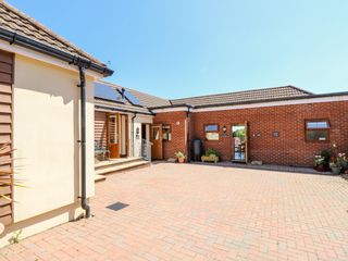 2 The Stables photo 1