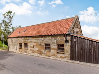 Lanes Barn photo 1