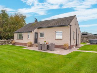 Colt Park Cottage photo 1