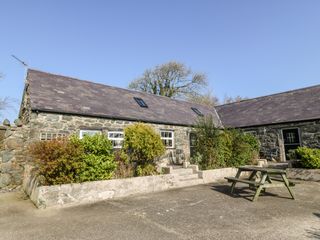 Bwthyn yr Helyg (Willow Cottage) photo 1