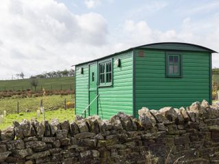 Peat Gate Shepherd's Hut photo 1