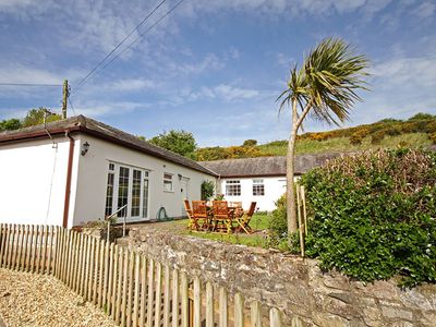 Menai cottages deals dog friendly