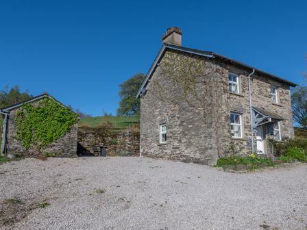 Dog friendly cottages in best sale yorkshire with enclosed garden