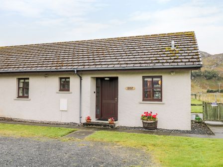 Dog friendly hot sale cottages gairloch