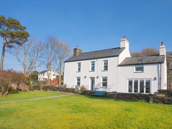 Big House | Llandecwyn | Bryn Glâs | Self Catering Holiday Cottage