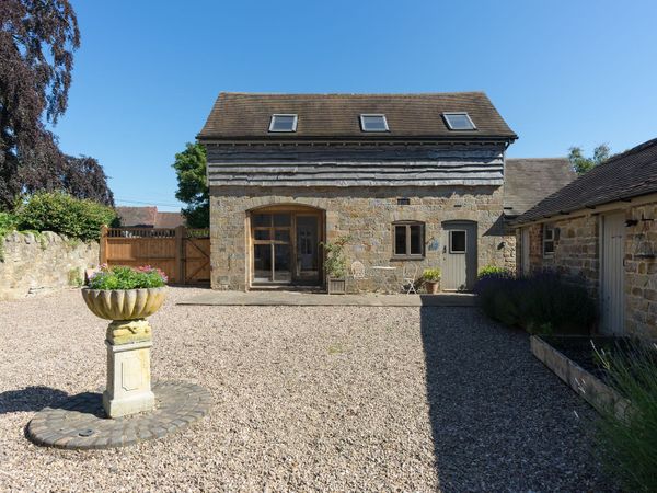 Foxholes Barn | Cleobury Mortimer | Farlow | Self Catering Holiday Cottage