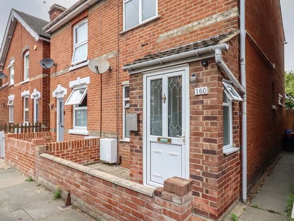 160 Canterbury Road | Colchester | Abbey Field | South Of England ...