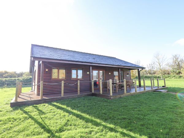 Lodge 12, South Hykeham, Sky-barn Fm, East Anglia