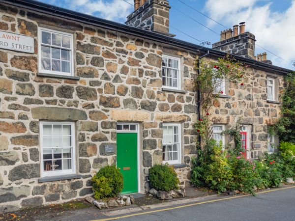 Bro Dawel | Dolgellau | Self Catering Holiday Cottage