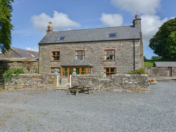 Haye Barton Farm | St Ive | Cornwall | Self Catering Holiday Cottage