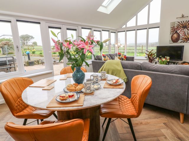 Meadowside - 1001345 - photo 5