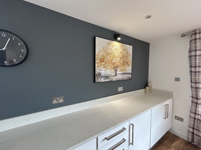 Willow, Retallack - 1001383 - photo 5