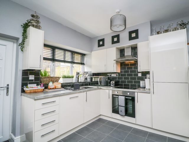 8 Bridge Street - 1004341 - photo 4