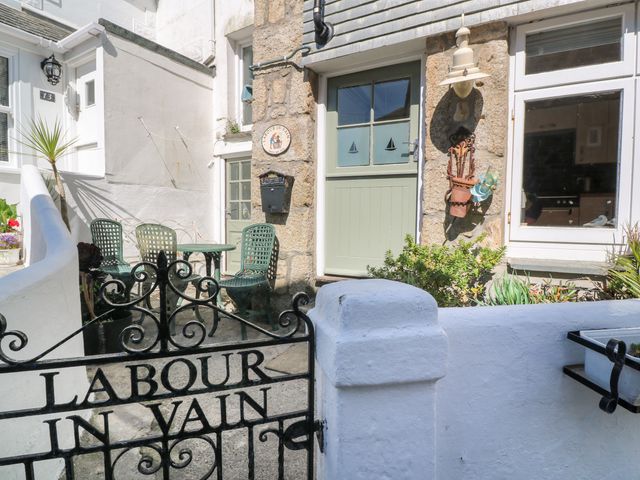 Labour in Vain - 1004346 - photo 1 