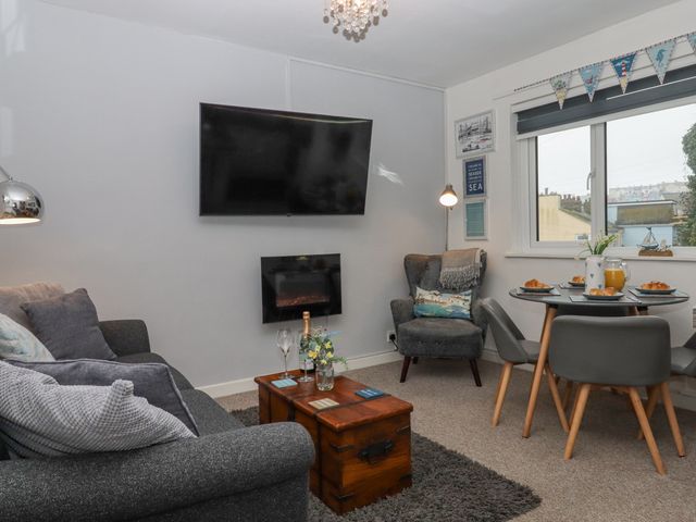 3 Dolphin Court - 1004903 - photo 3