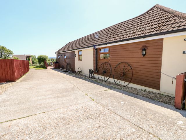 1 The Stables - 10062 - photo 2