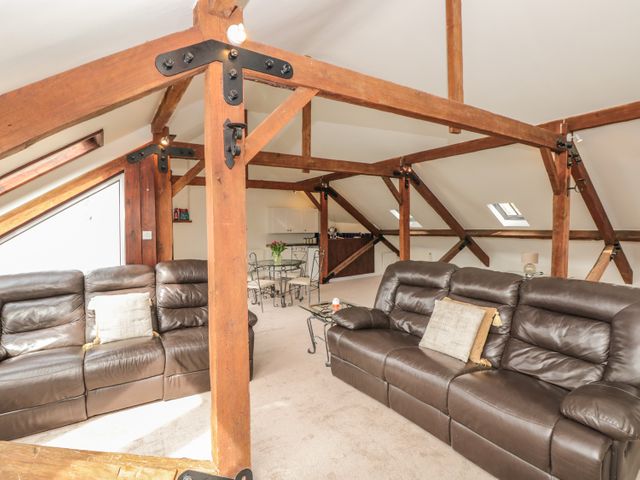 Lower Norton Apartment - 1008080 - photo 4