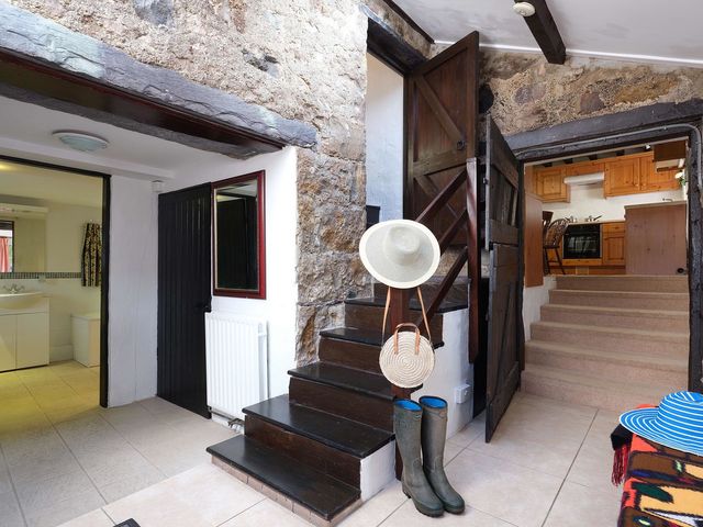 Foel Stable Cottage - 1008706 - photo 3