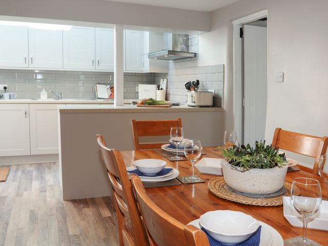 Brook Cottage - 1008737 - photo 3