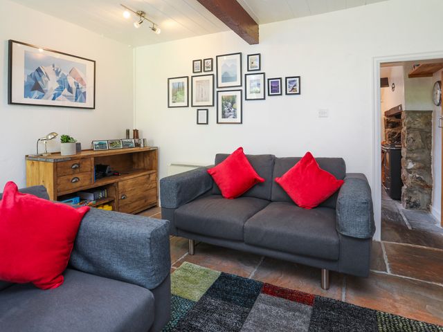 Tan Meredydd - 1008920 - photo 3