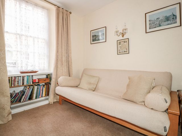 7 Glendower Street - 1009195 - photo 2