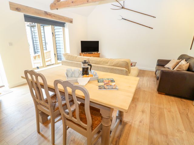 The Stables - 1009999 - photo 5