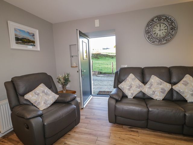 Lough Island Reavy Cottage - 1011860 - photo 3