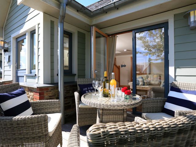 3 Court Cottage, Hillfield Village - 1012305 - photo 5